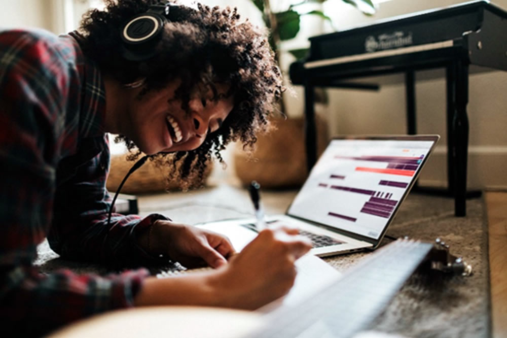 Aprendiendo inglés escuchando canciones Aprendiendo inglés escuchando canciones
